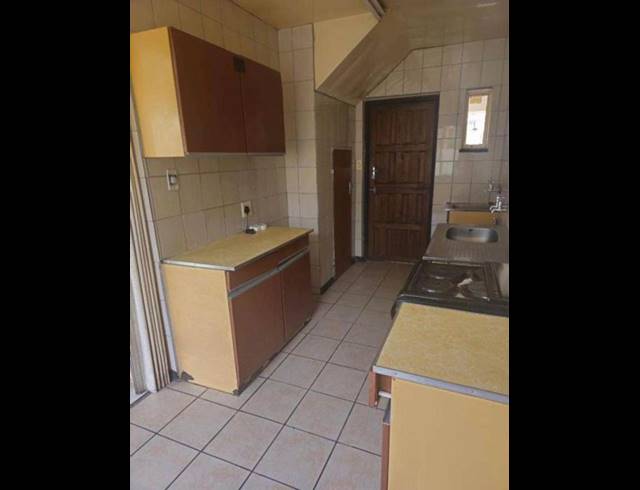 3 BEDROOM APARTMENT FOR SALE IN EVANDER